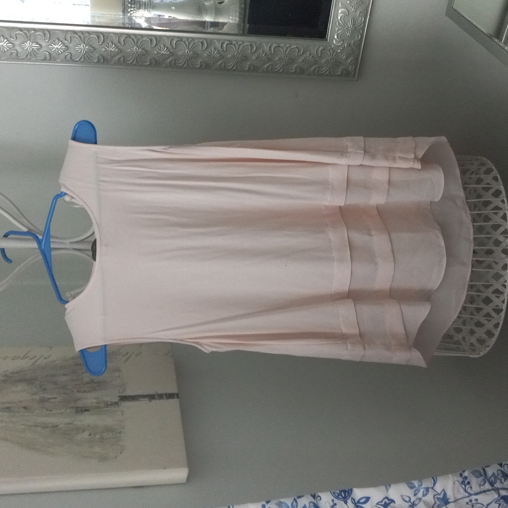 Vince Camuto sleeveless tiered shirt
